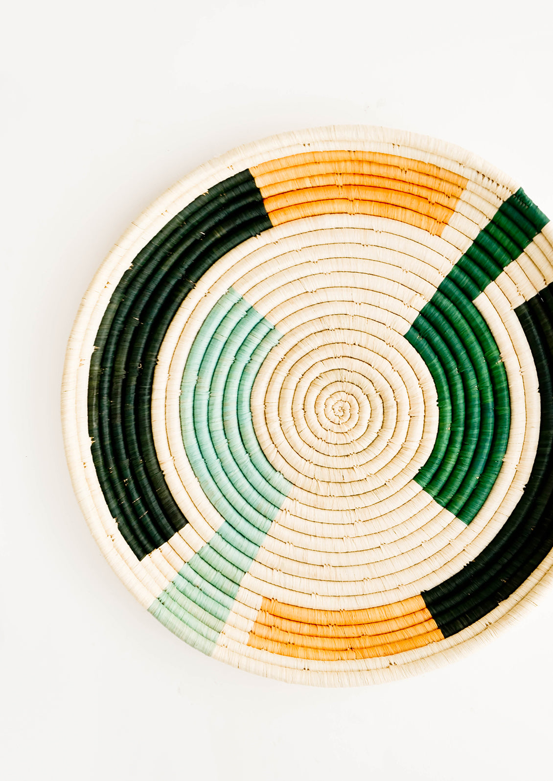 Geometric Patterned Round Raffia Serving Tray in Forest Multi - LEIF
