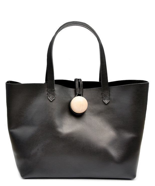 Minimalist East-West Tote in Black - LEIF